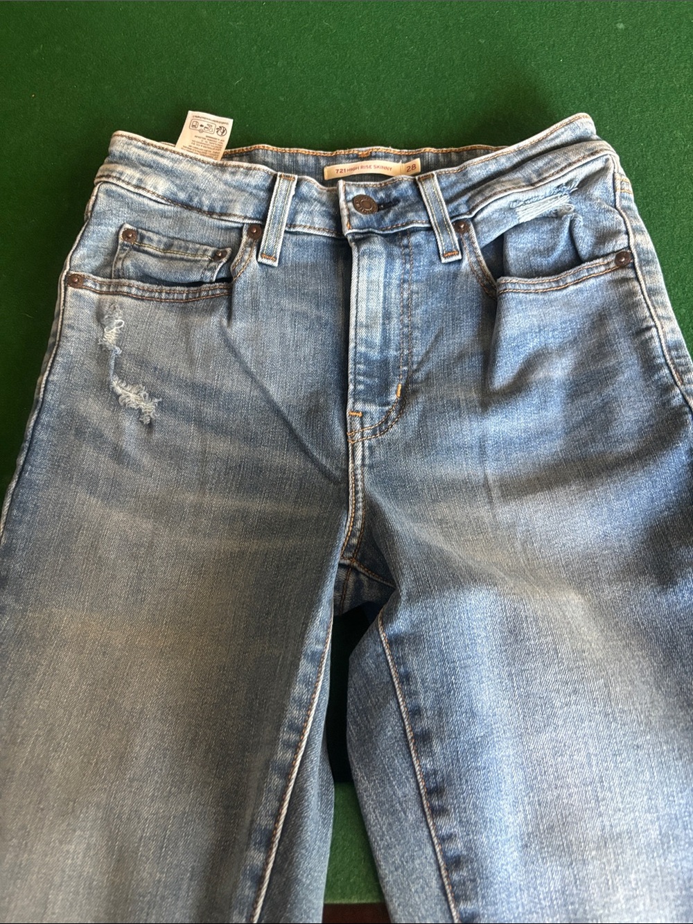 Levi light Wash Blue Denim Jeans